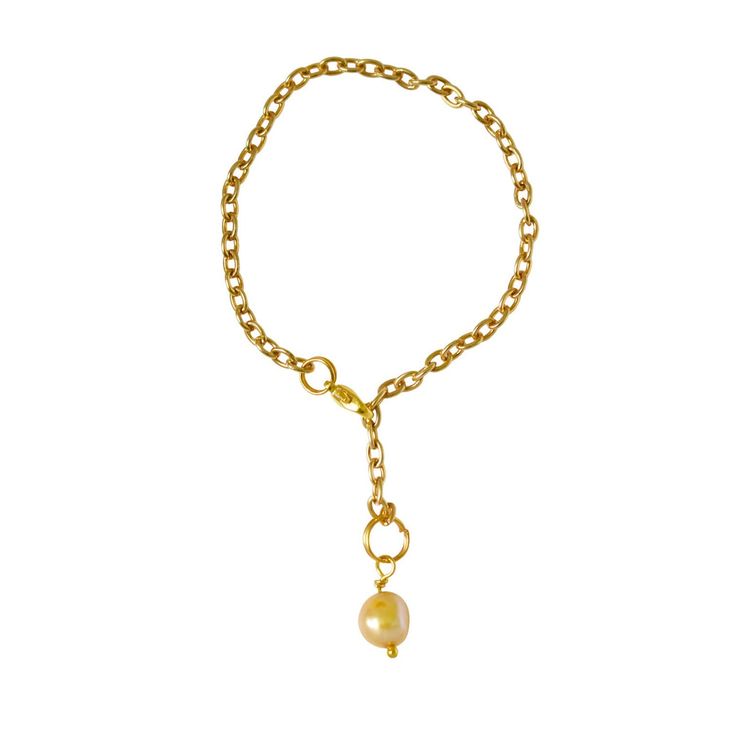 Gold freshwater pearl adjustable bracelet or anklet on gold plated chain | by Ifemi Jewels - Cityz Atelier lumiere
